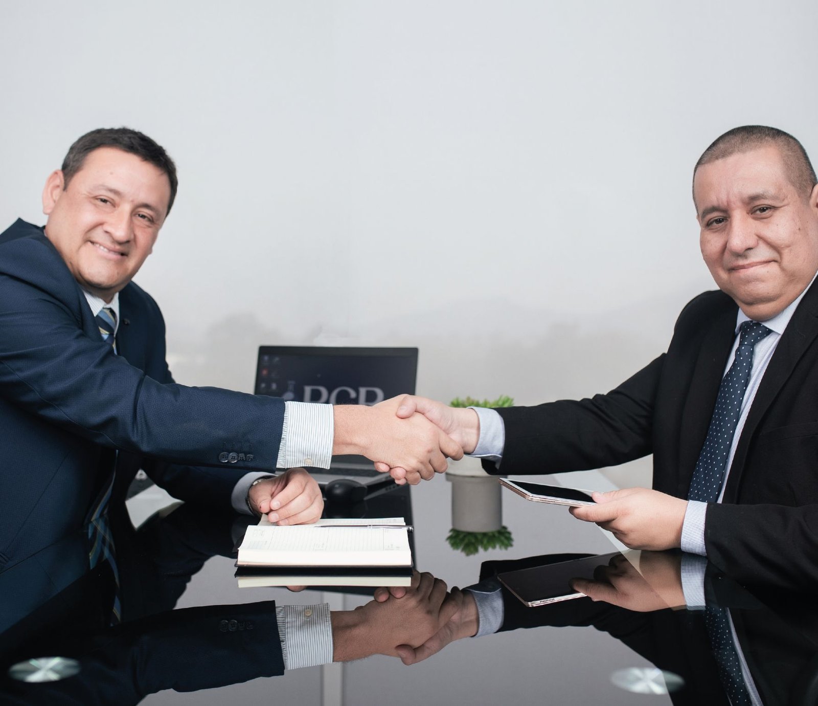 investigación clinica y droguería PCR